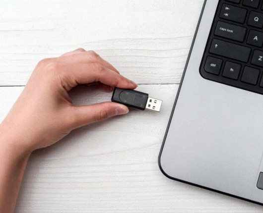 Free Portable OS For Old PC - Bootable Via USB Flash Drive
